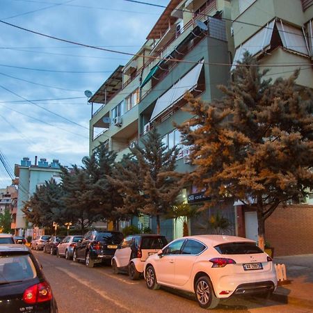 Hotel Nuestra Casa Tirana Zewnętrze zdjęcie
