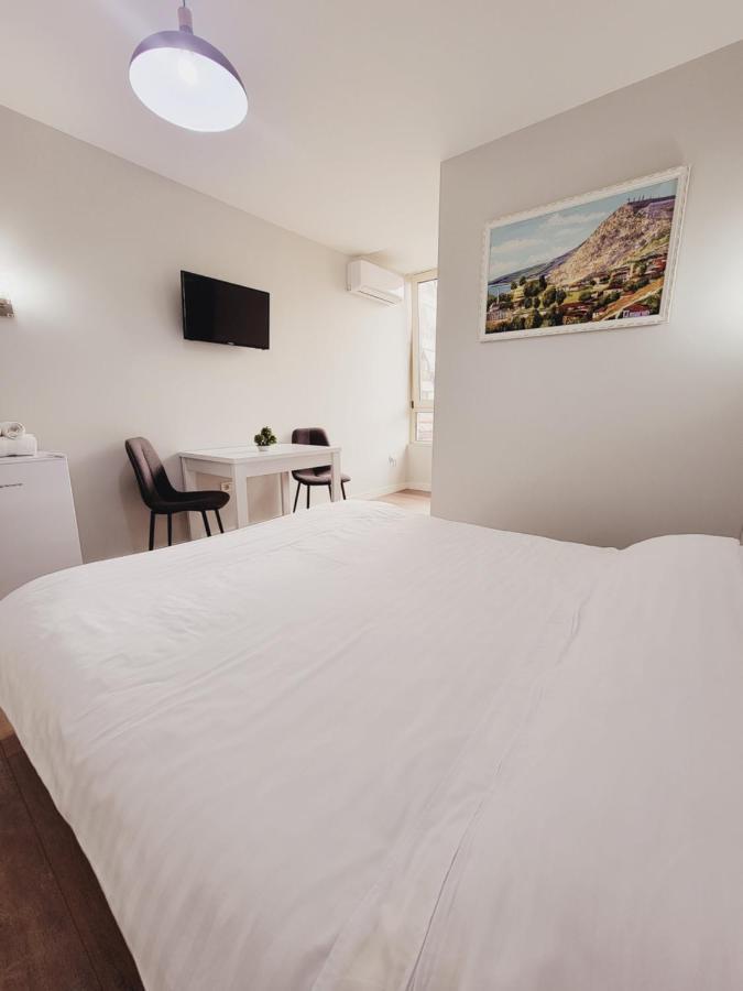 Hotel Nuestra Casa Tirana Zewnętrze zdjęcie