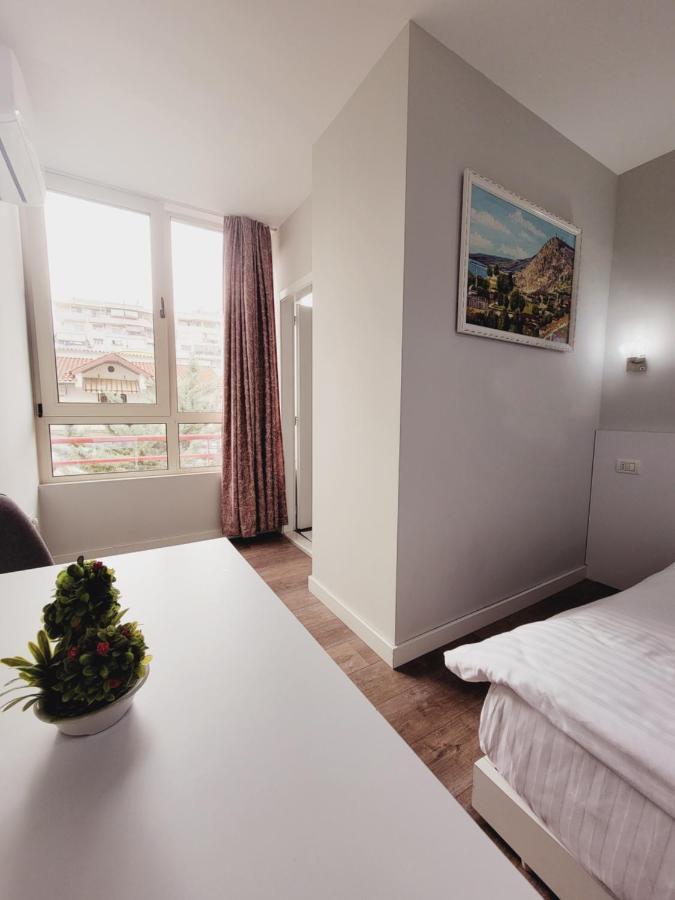Hotel Nuestra Casa Tirana Zewnętrze zdjęcie
