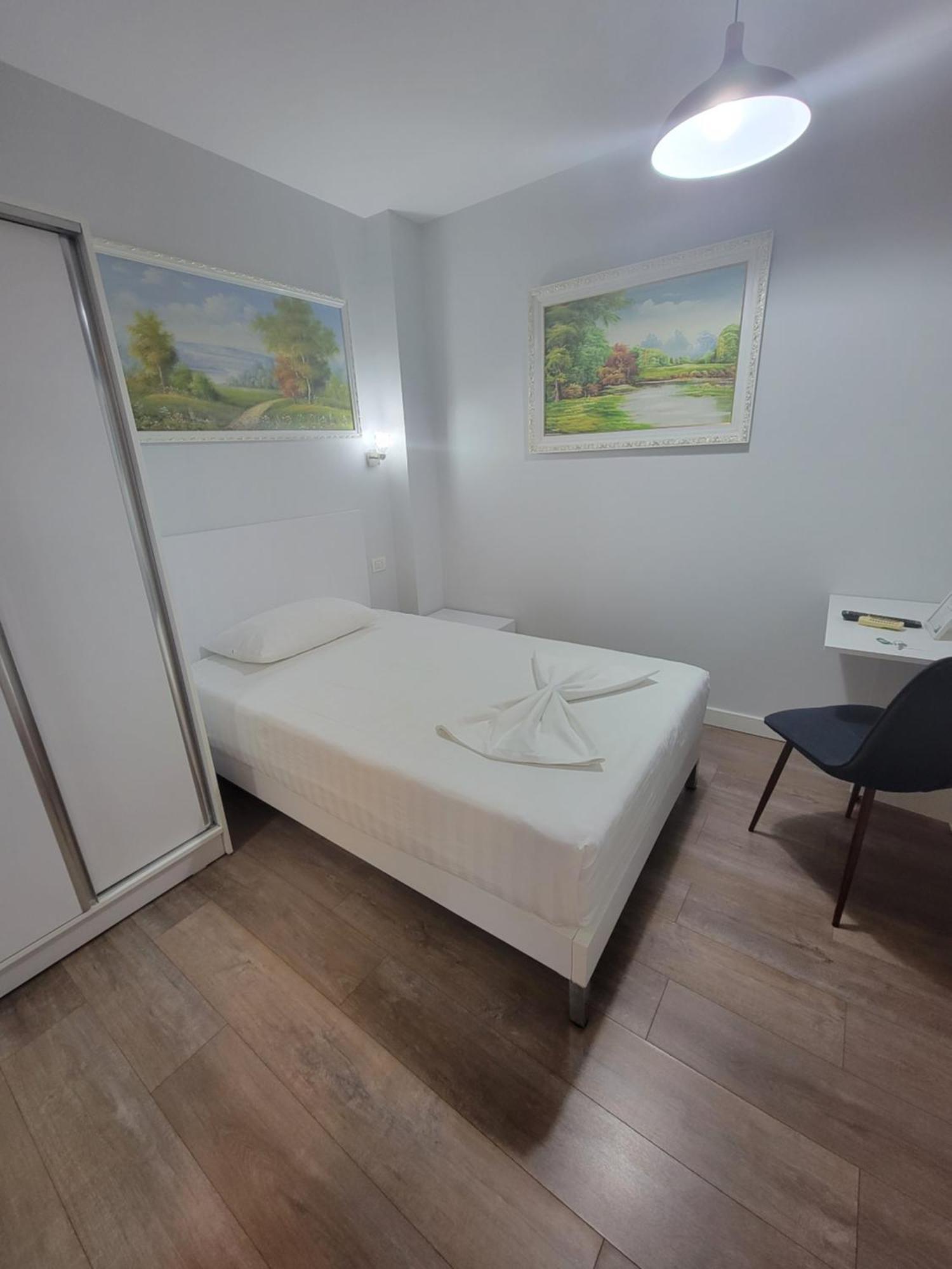Hotel Nuestra Casa Tirana Zewnętrze zdjęcie